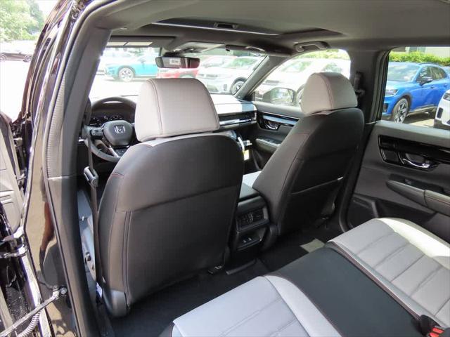 new 2026 Honda CR-V Hybrid car, priced at $43,645