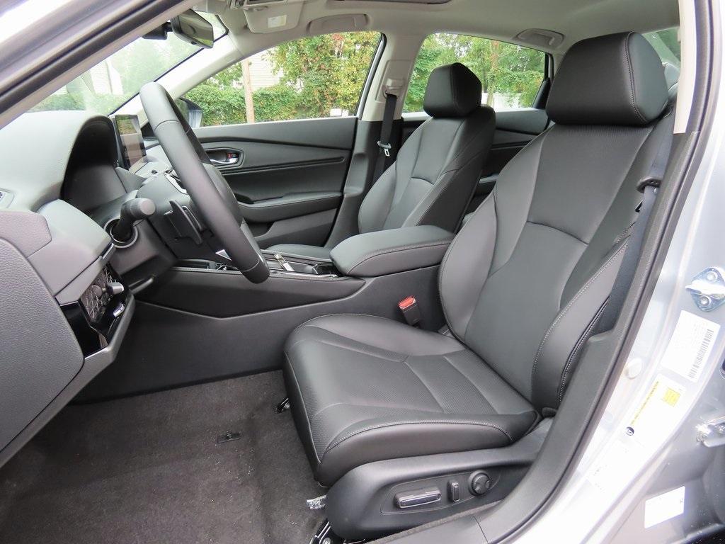 new 2025 Honda Accord Hybrid car, priced at $40,450
