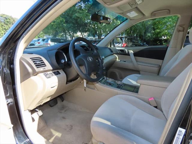 used 2009 Toyota Highlander car, priced at $7,995