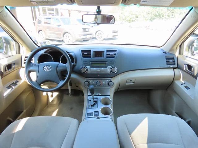 used 2009 Toyota Highlander car, priced at $7,995