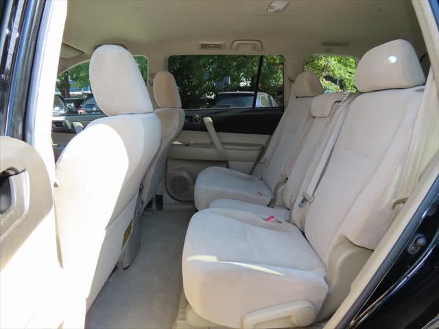 used 2009 Toyota Highlander car, priced at $7,995