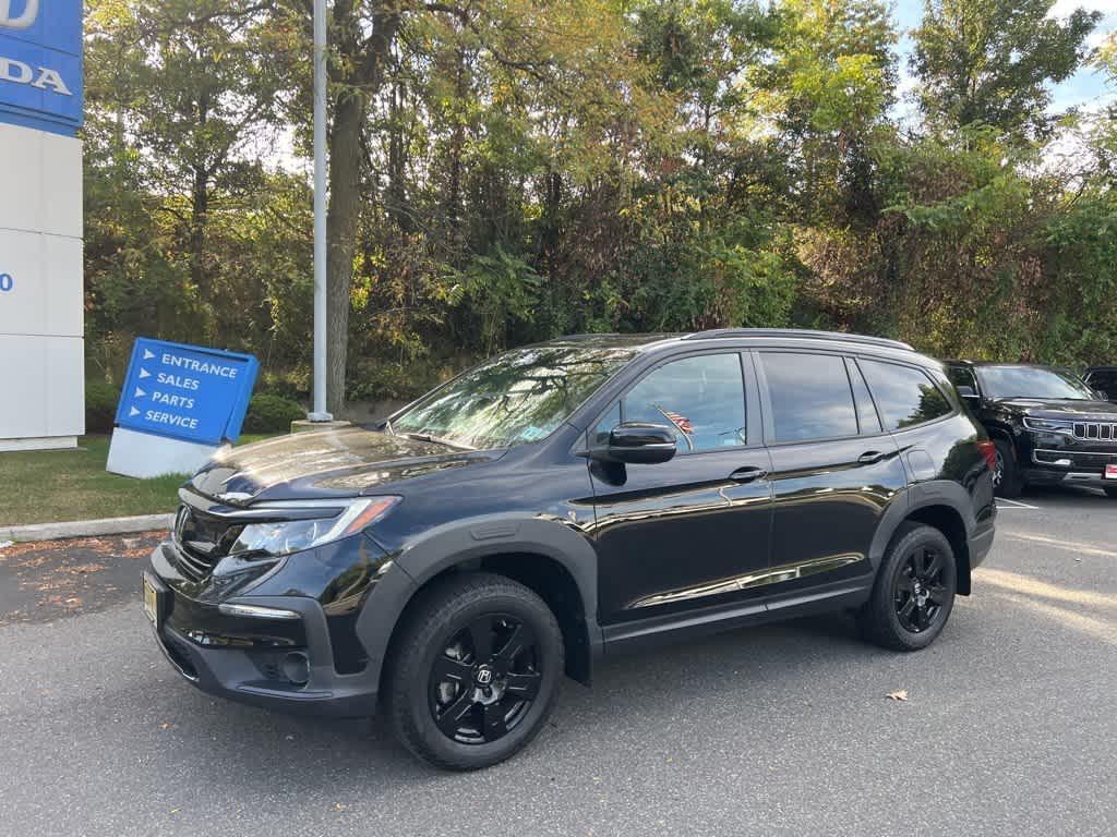 used 2022 Honda Pilot car, priced at $33,995