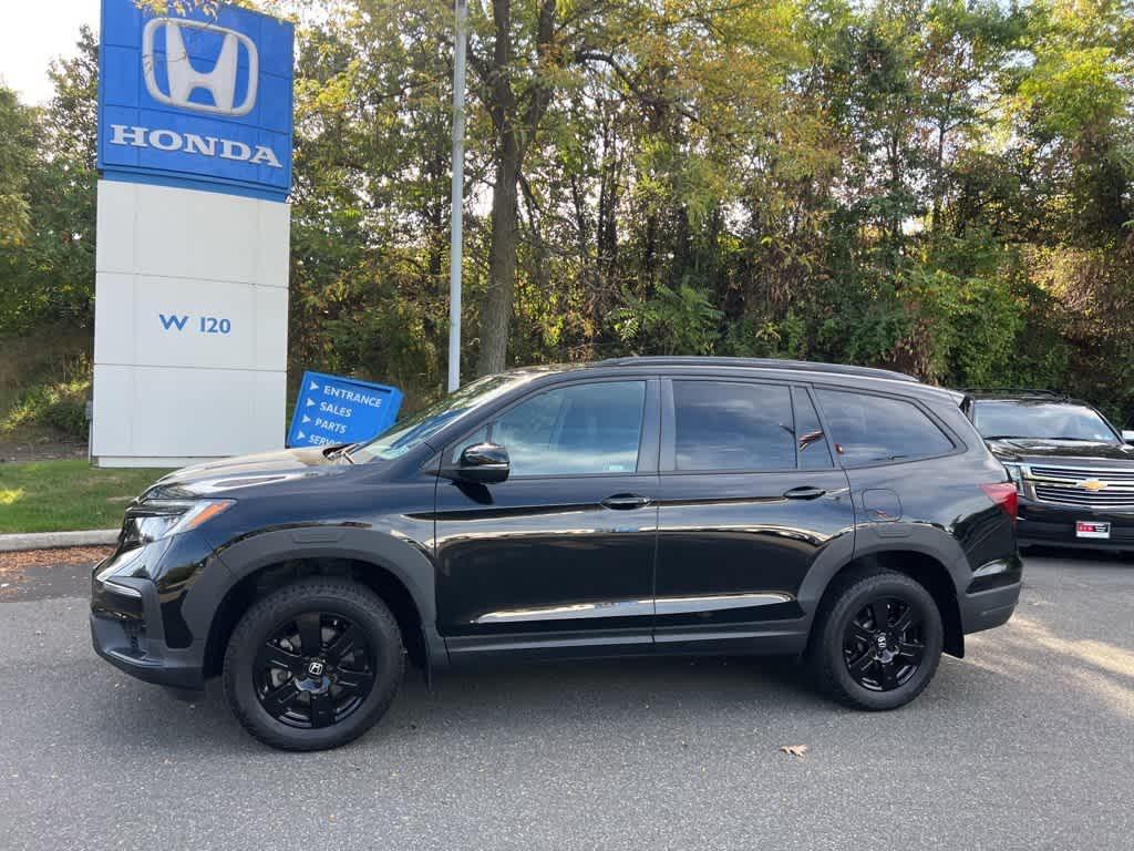 used 2022 Honda Pilot car, priced at $33,995