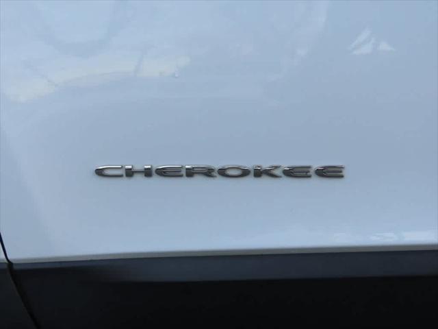 used 2014 Jeep Cherokee car, priced at $7,995