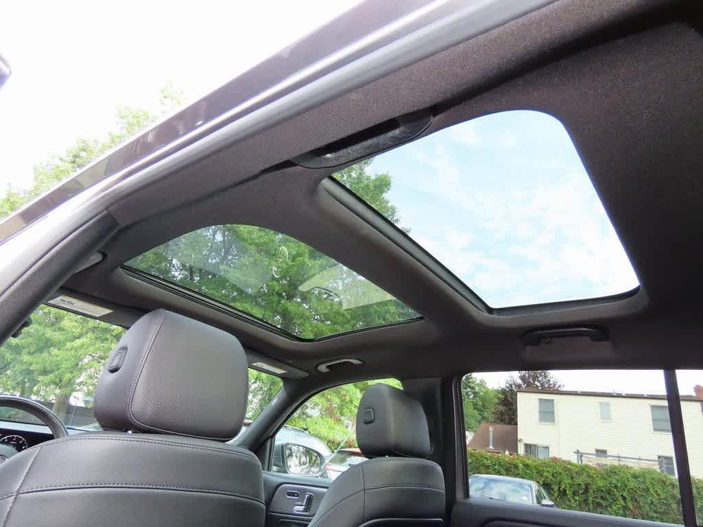 used 2021 Mercedes-Benz GLB 250 car, priced at $16,495