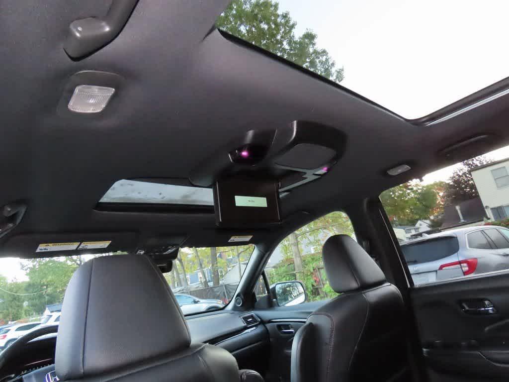 used 2022 Honda Pilot car, priced at $33,795