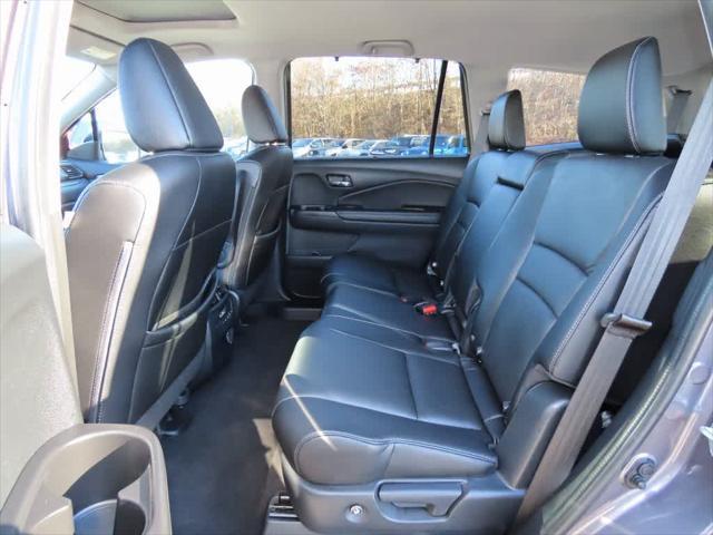 used 2022 Honda Pilot car, priced at $32,695