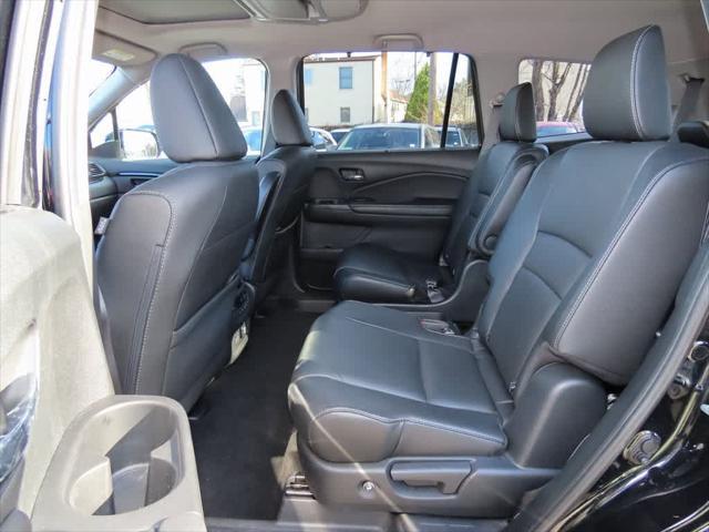 used 2022 Honda Pilot car, priced at $33,995