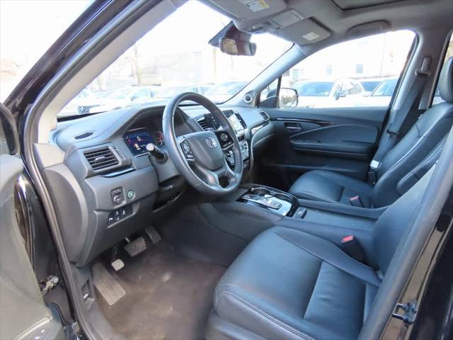 used 2022 Honda Pilot car, priced at $33,995