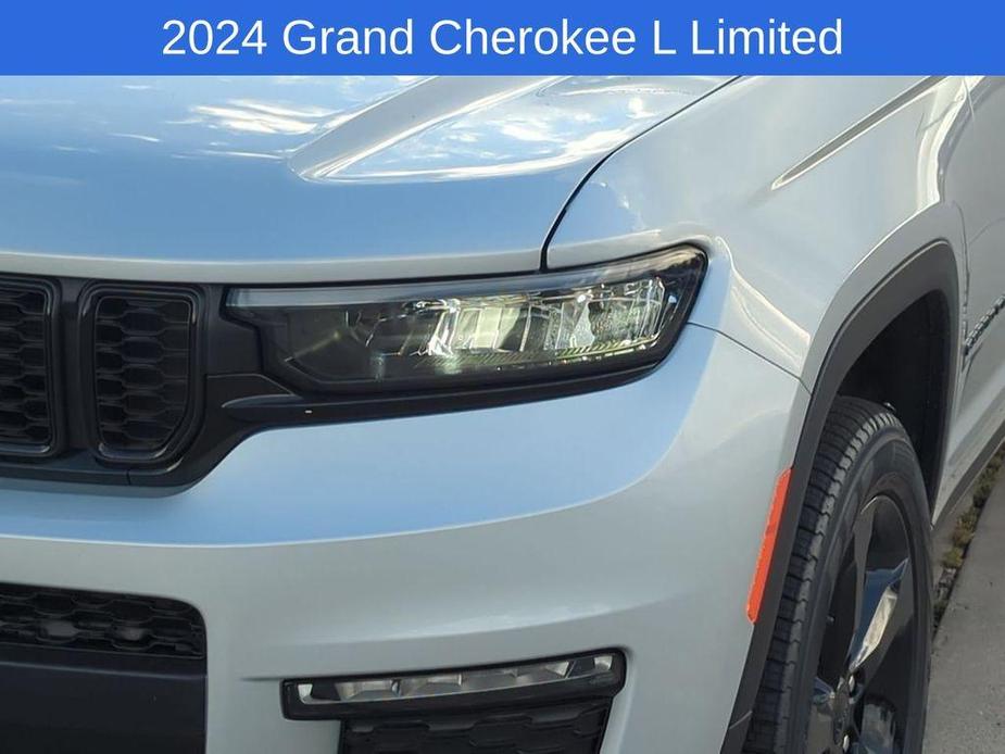 new 2024 Jeep Grand Cherokee L car, priced at $40,218