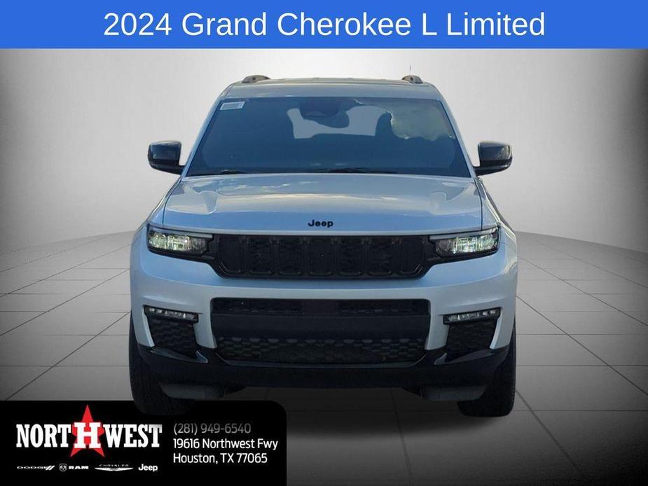 new 2024 Jeep Grand Cherokee L car, priced at $40,218