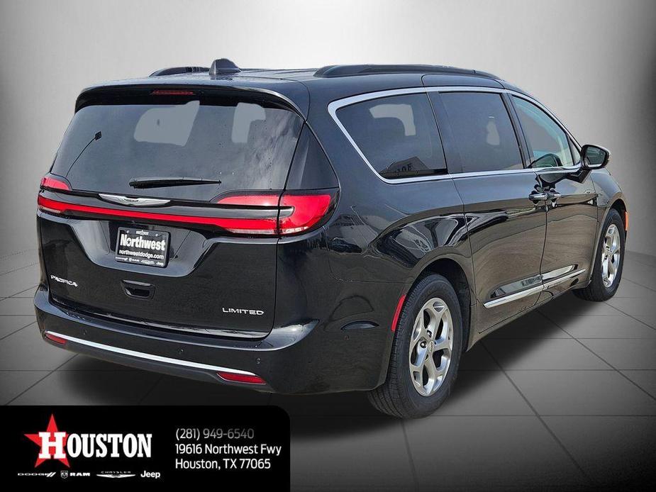 used 2022 Chrysler Pacifica car, priced at $24,991