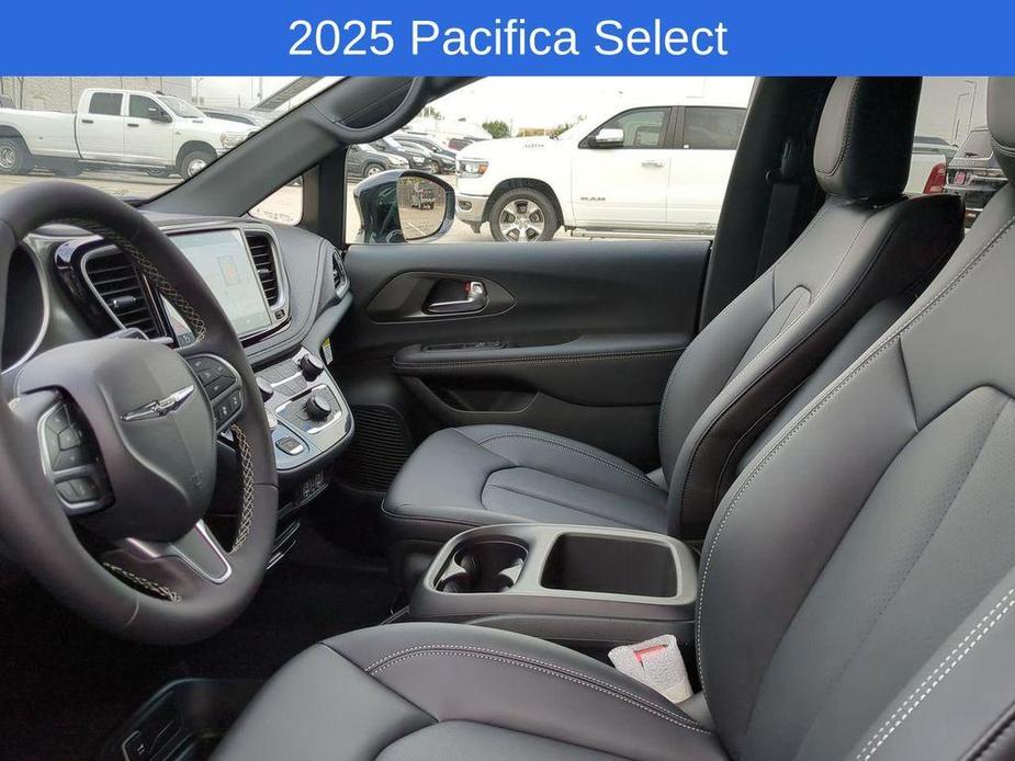 new 2025 Chrysler Pacifica car, priced at $35,944