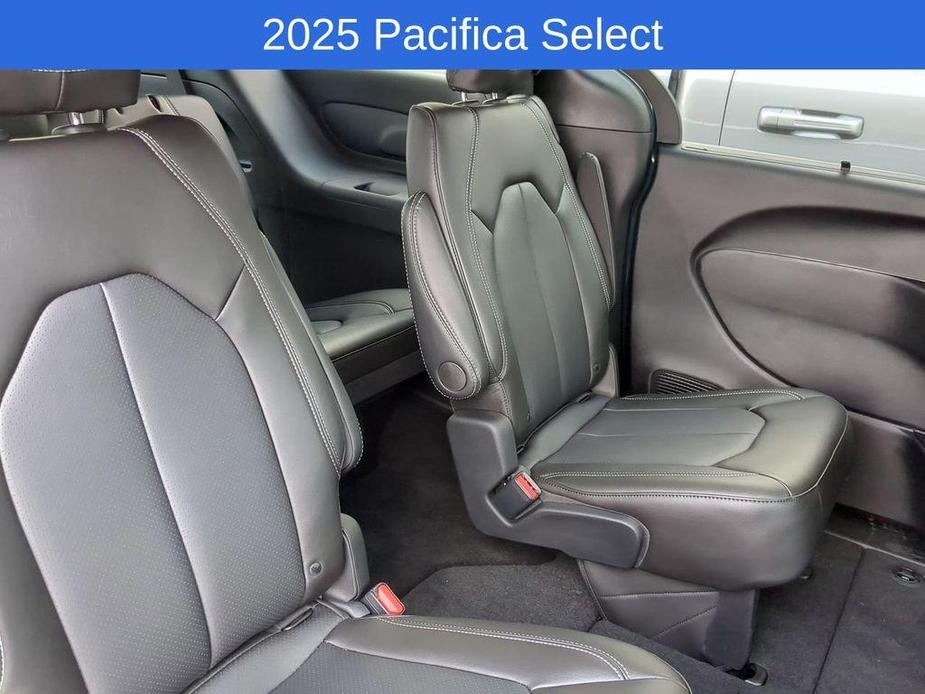 new 2025 Chrysler Pacifica car, priced at $35,944