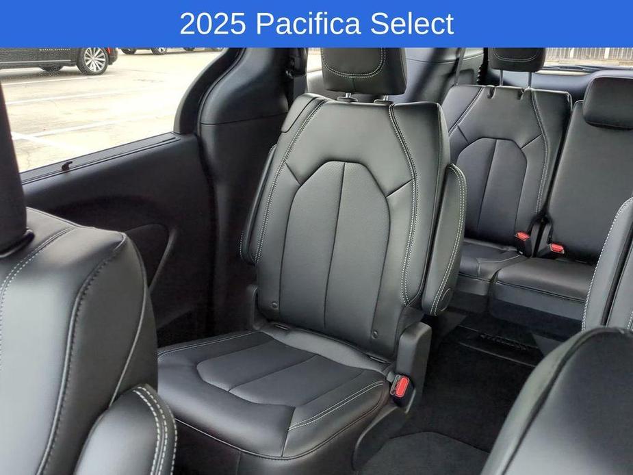 new 2025 Chrysler Pacifica car, priced at $35,944