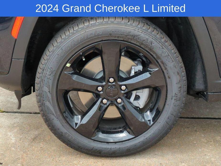 new 2024 Jeep Grand Cherokee L car, priced at $42,718