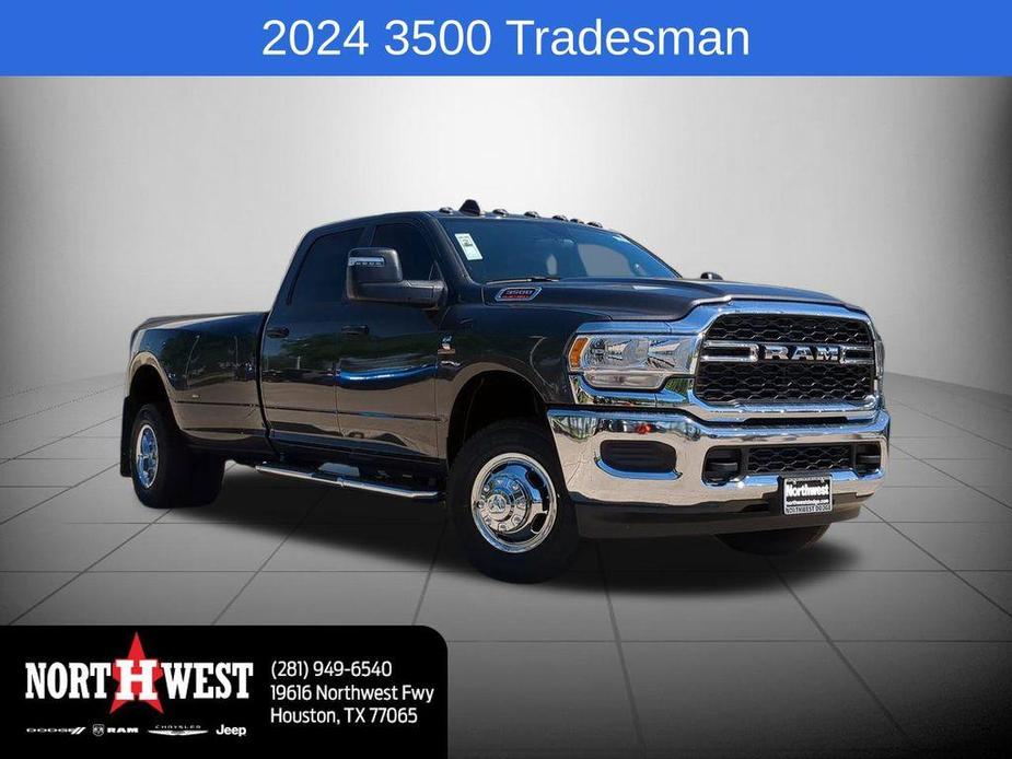 new 2024 Ram 3500 car, priced at $68,768