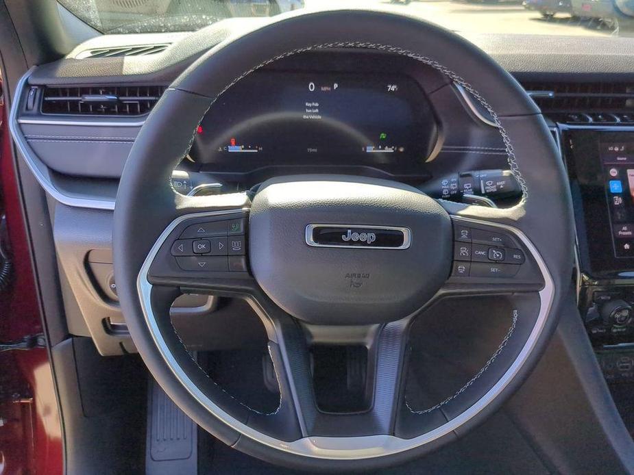 new 2025 Jeep Grand Cherokee car, priced at $40,804