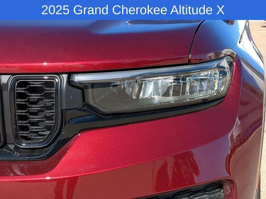 new 2025 Jeep Grand Cherokee car, priced at $40,804