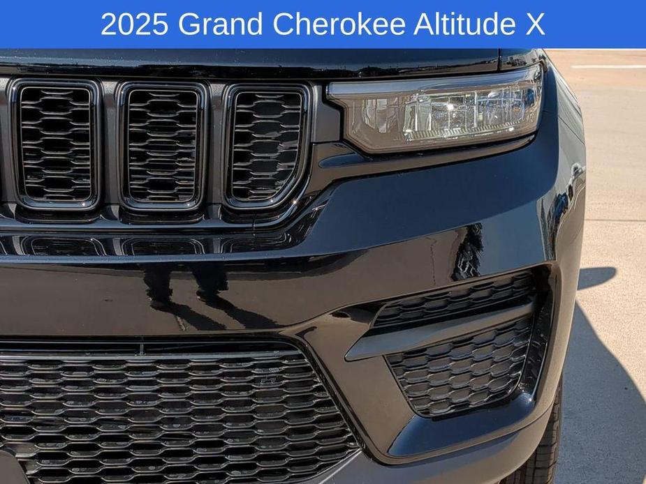 new 2025 Jeep Grand Cherokee car, priced at $40,804