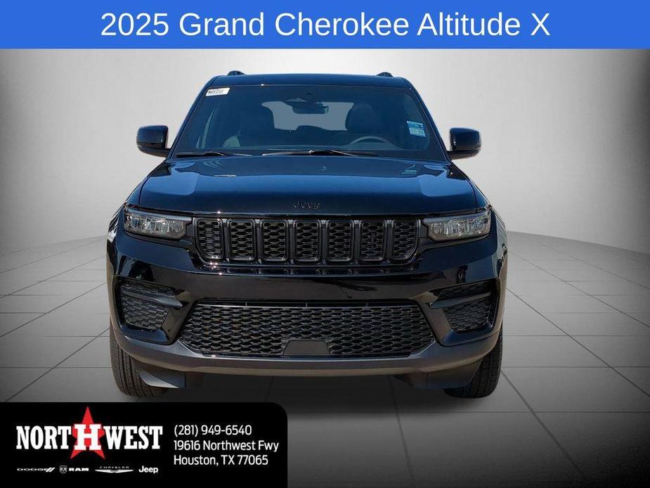 new 2025 Jeep Grand Cherokee car, priced at $40,804