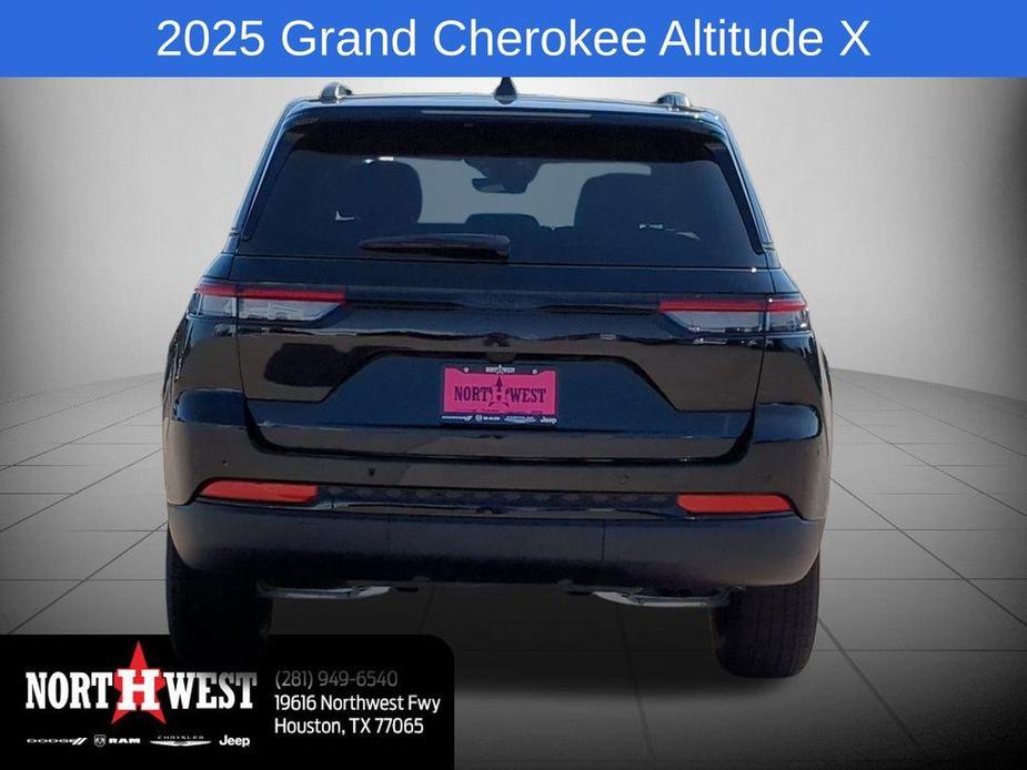 new 2025 Jeep Grand Cherokee car, priced at $40,804