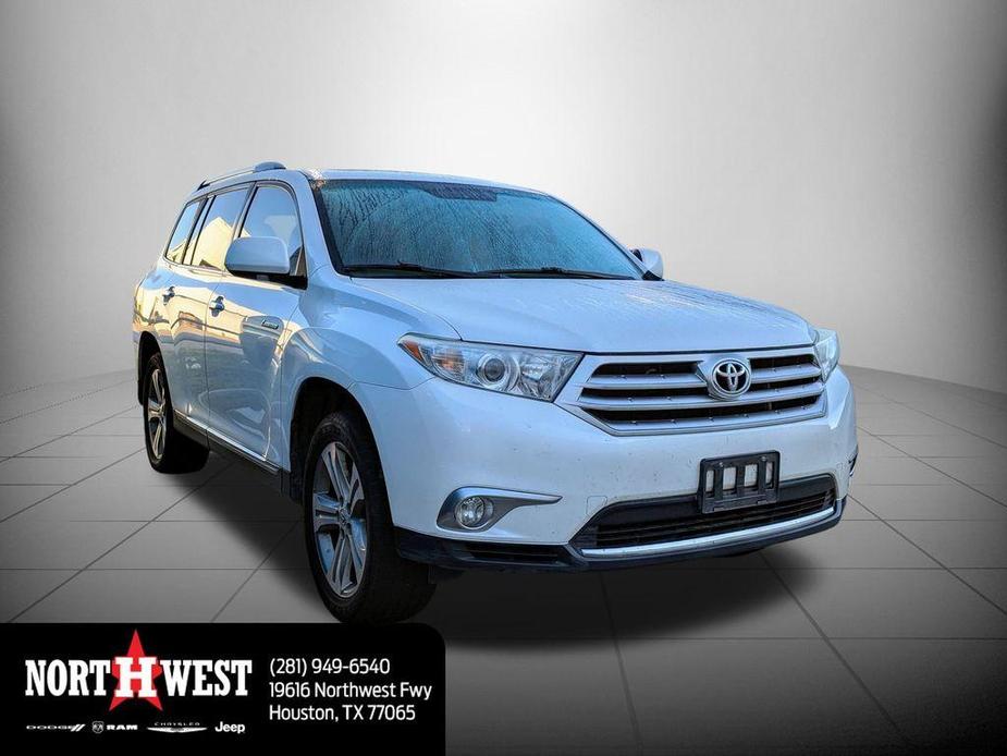 used 2013 Toyota Highlander car, priced at $17,850