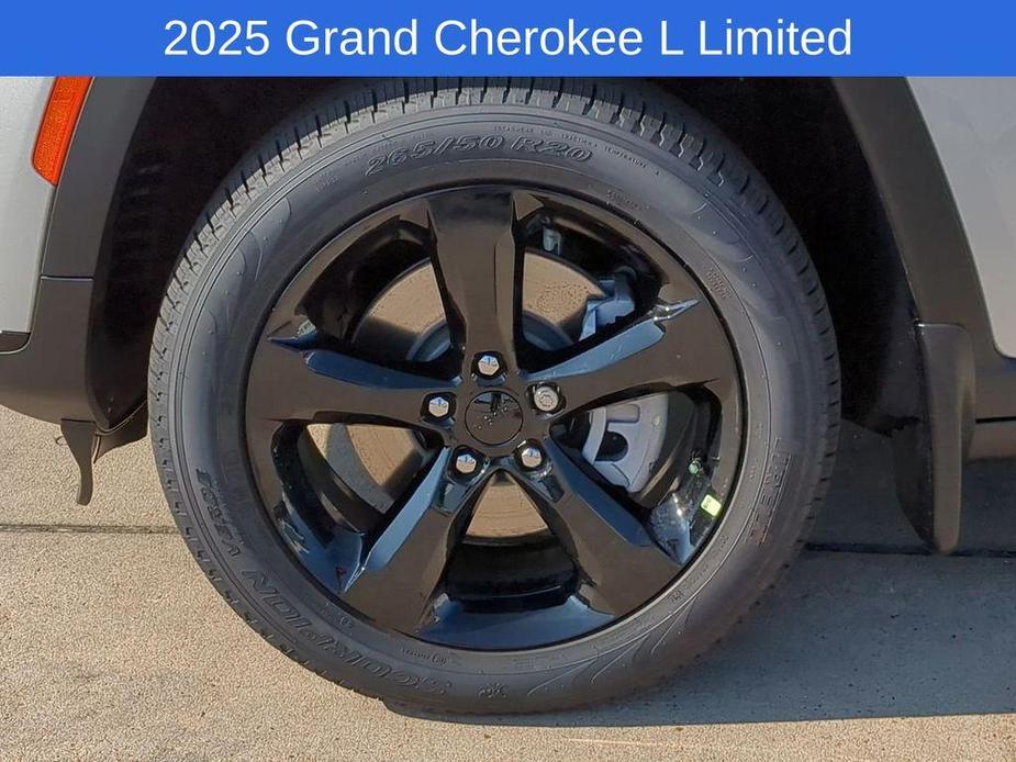 new 2025 Jeep Grand Cherokee L car, priced at $46,423