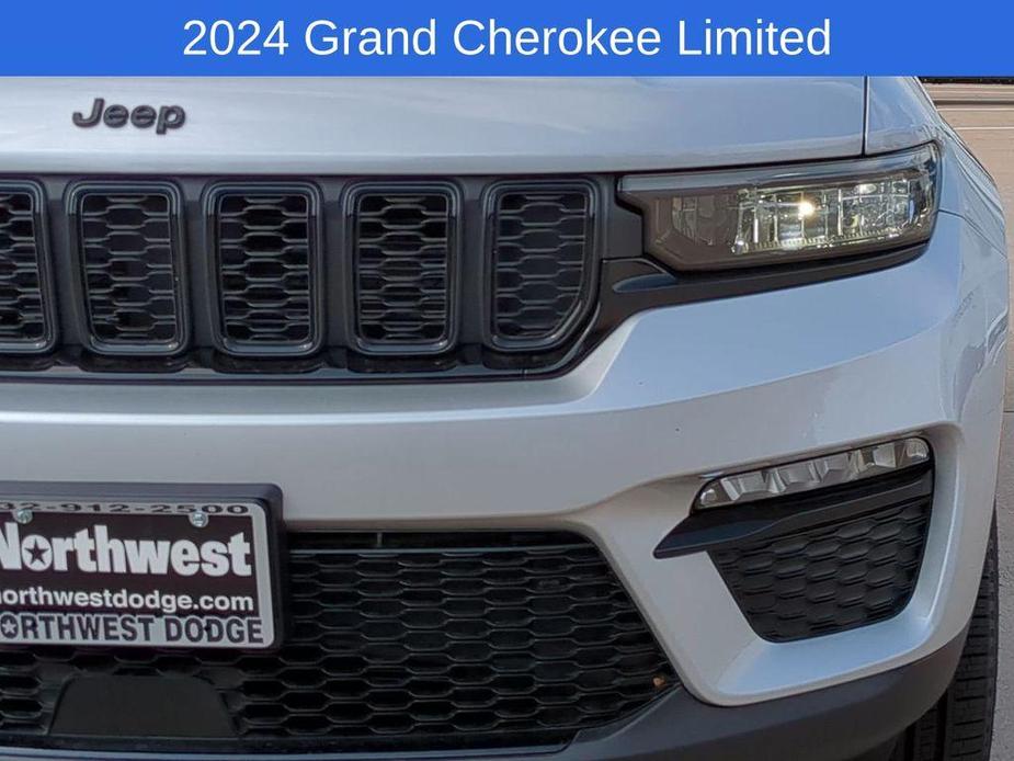 new 2024 Jeep Grand Cherokee car, priced at $40,718