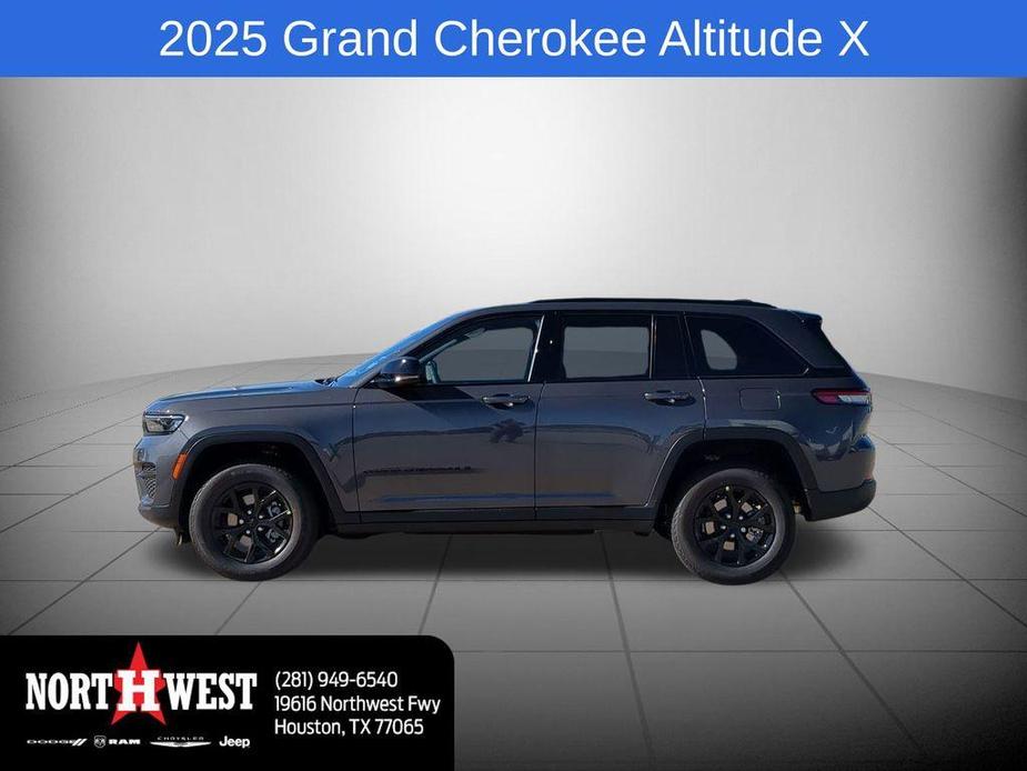 new 2025 Jeep Grand Cherokee car, priced at $40,804