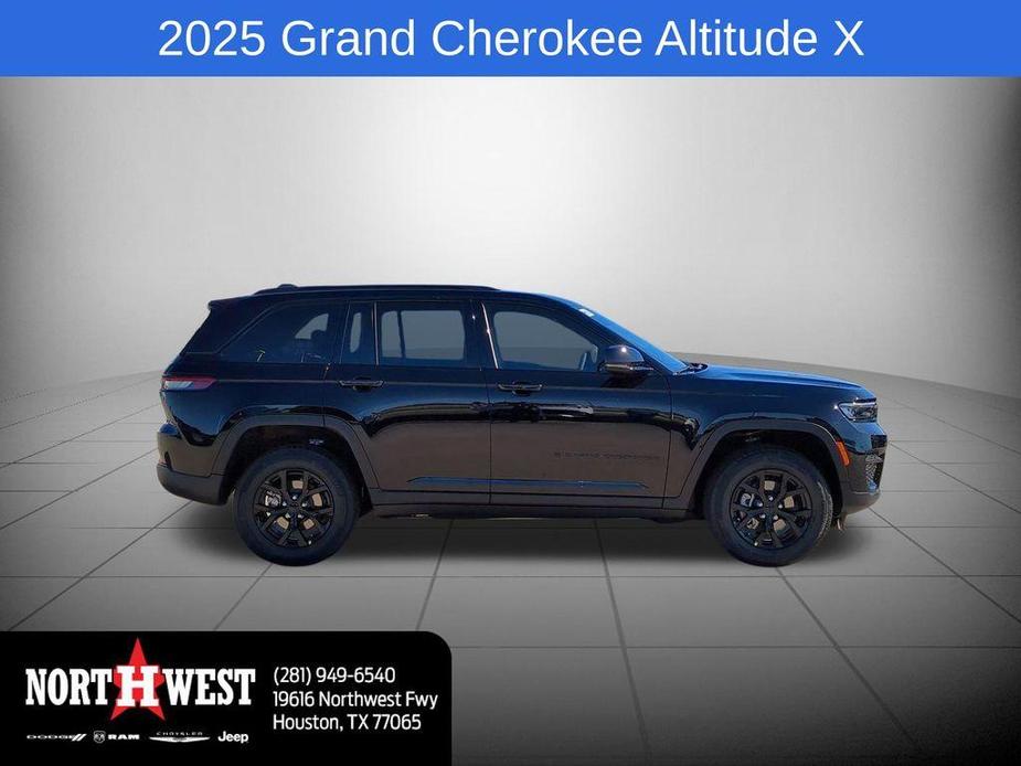 new 2025 Jeep Grand Cherokee car, priced at $40,804