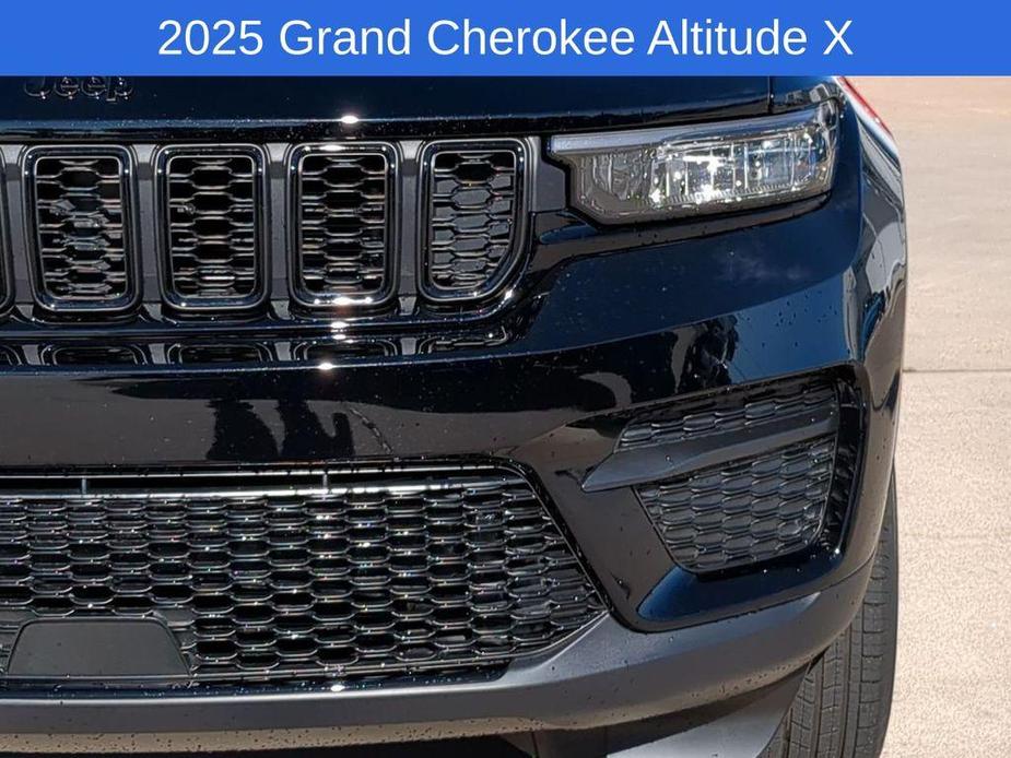 new 2025 Jeep Grand Cherokee car, priced at $40,804