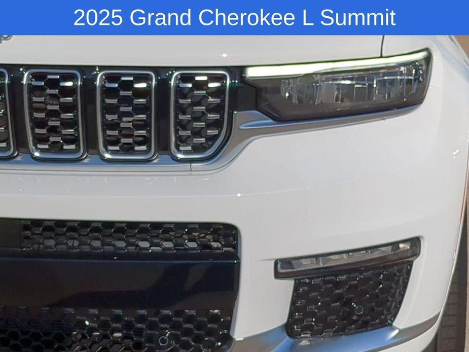 new 2025 Jeep Grand Cherokee L car, priced at $58,141