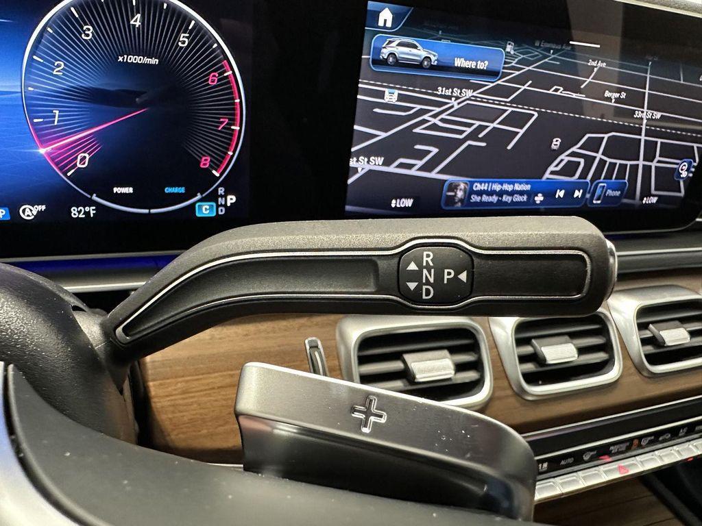new 2025 Mercedes-Benz GLE 450 car, priced at $81,245
