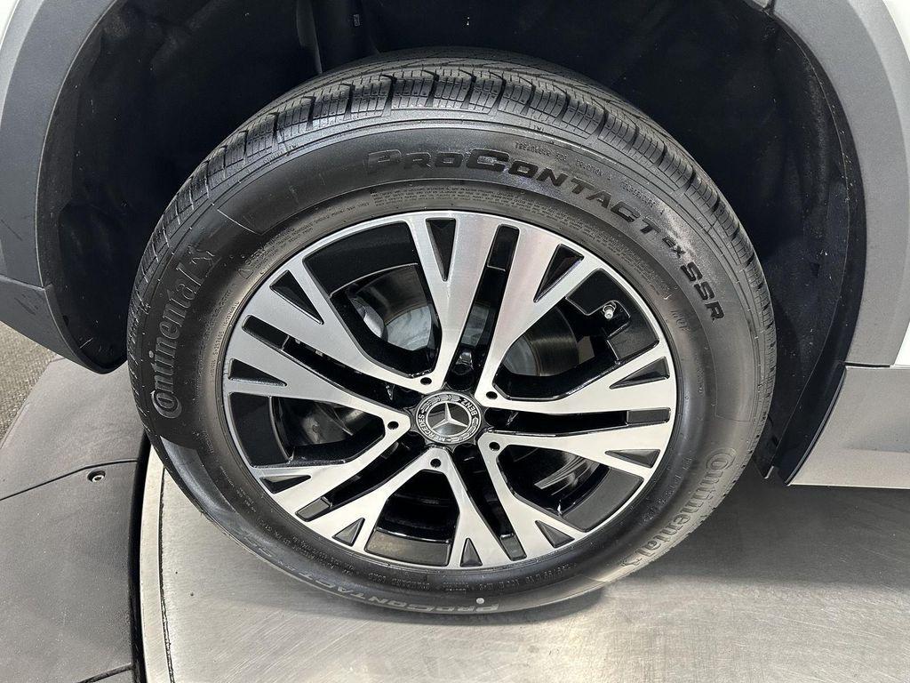 used 2025 Mercedes-Benz GLA 250 car, priced at $38,900