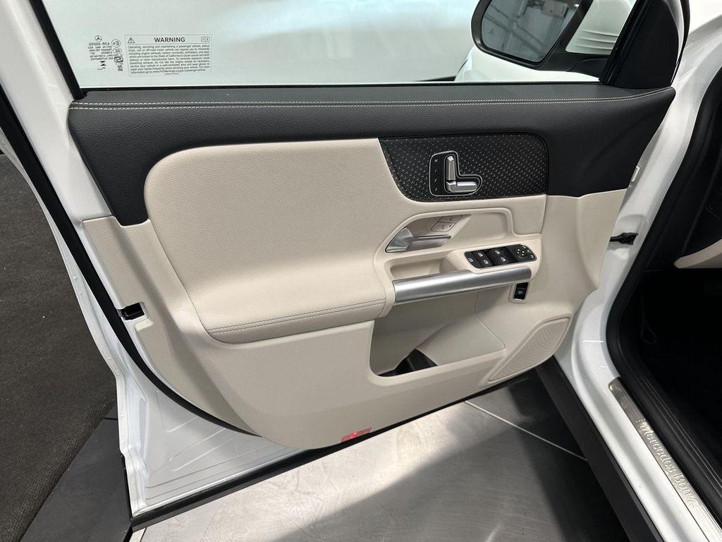 used 2025 Mercedes-Benz GLA 250 car, priced at $38,900