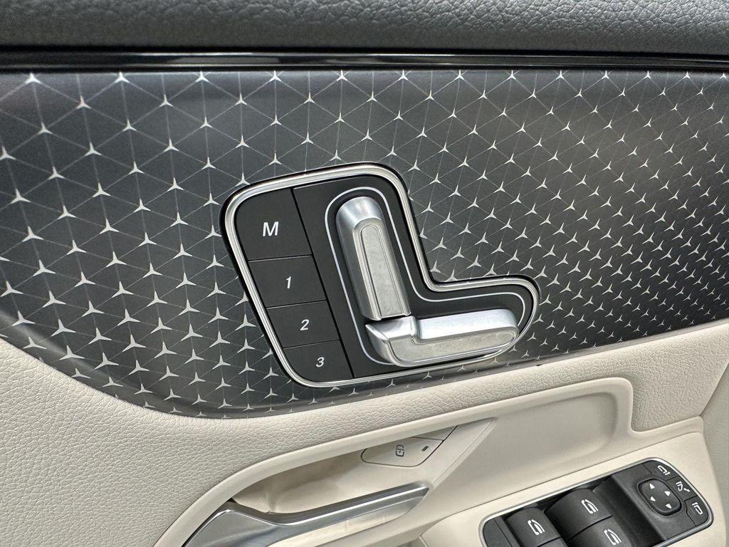 used 2025 Mercedes-Benz GLA 250 car, priced at $38,900