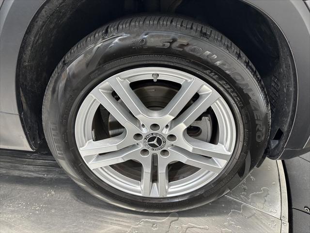 used 2022 Mercedes-Benz GLB 250 car, priced at $32,000