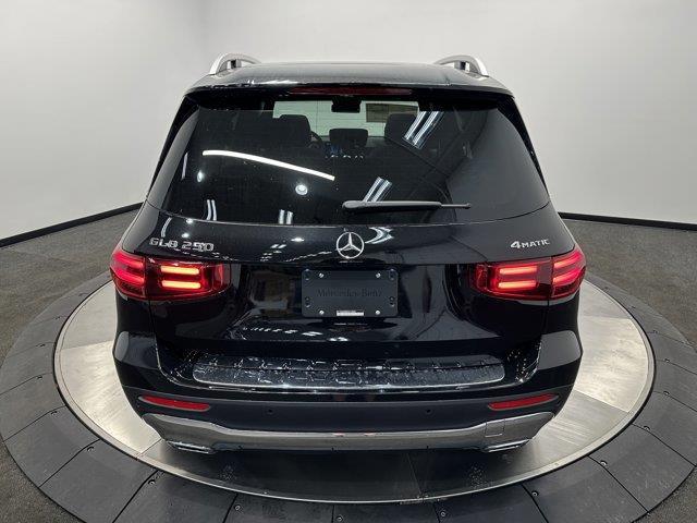 new 2025 Mercedes-Benz GLB 250 car, priced at $52,720