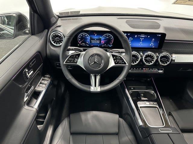 new 2025 Mercedes-Benz GLB 250 car, priced at $52,720
