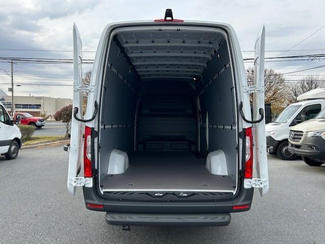 new 2026 Mercedes-Benz Sprinter 2500 car, priced at $66,689