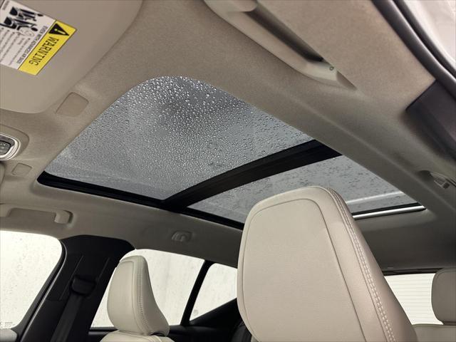 used 2020 Volvo XC40 car, priced at $26,900