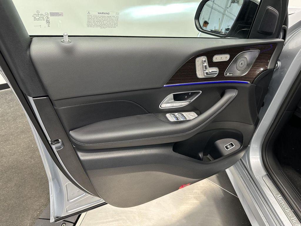 new 2026 Mercedes-Benz GLE 450 car, priced at $81,665