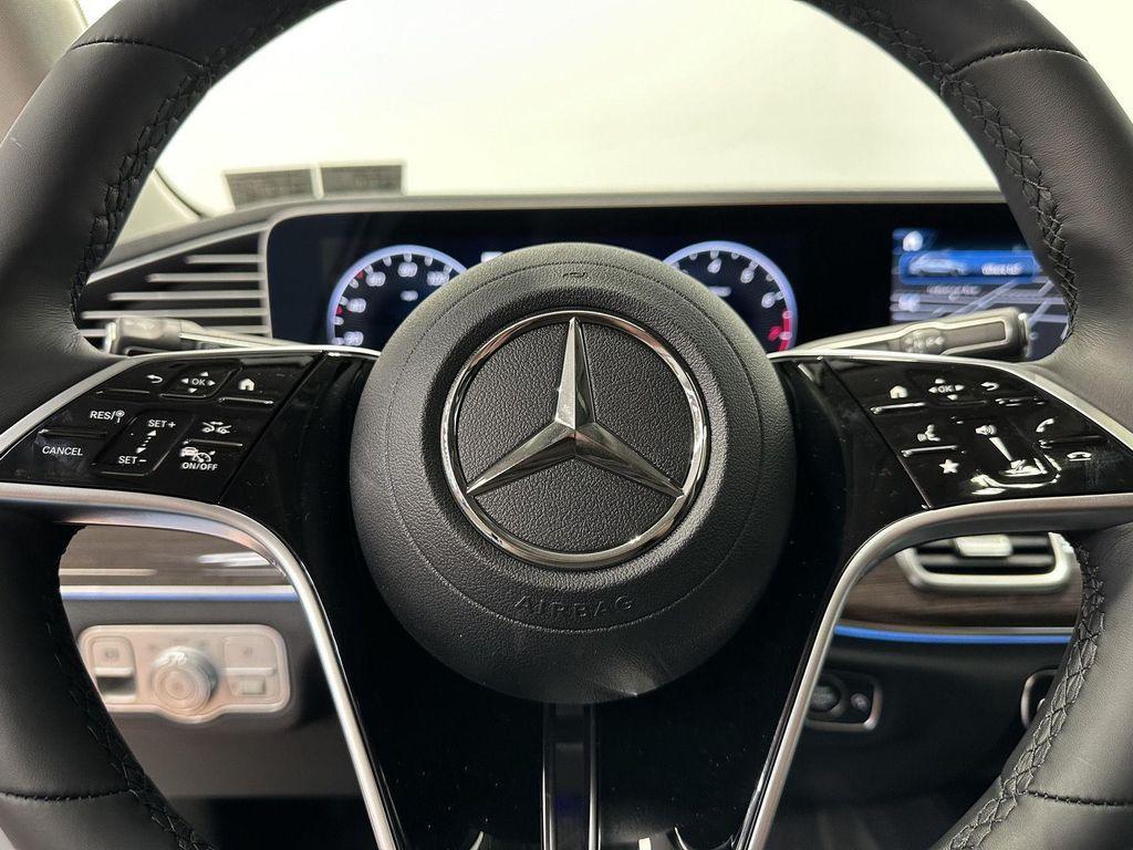 new 2026 Mercedes-Benz GLE 450 car, priced at $81,665