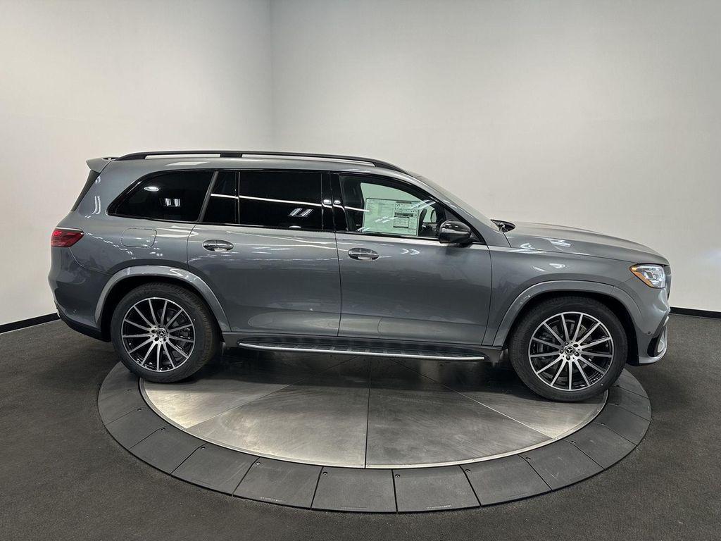 new 2026 Mercedes-Benz GLS 450 car, priced at $106,390