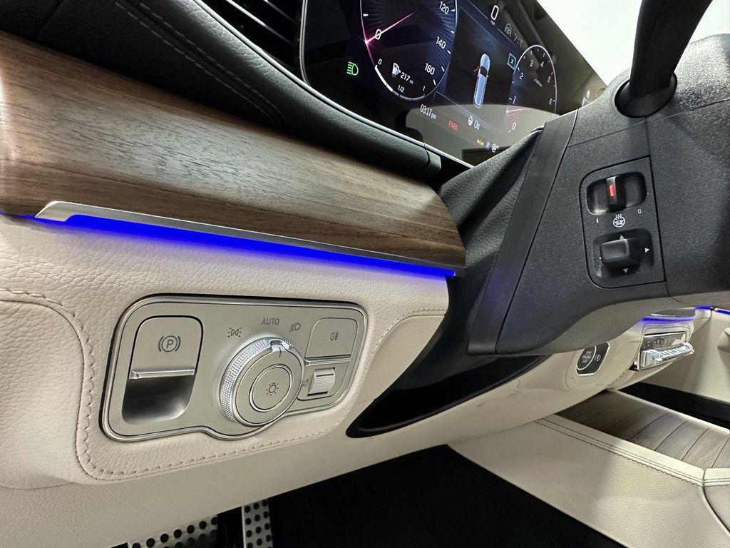 new 2026 Mercedes-Benz GLS 580 car, priced at $124,050