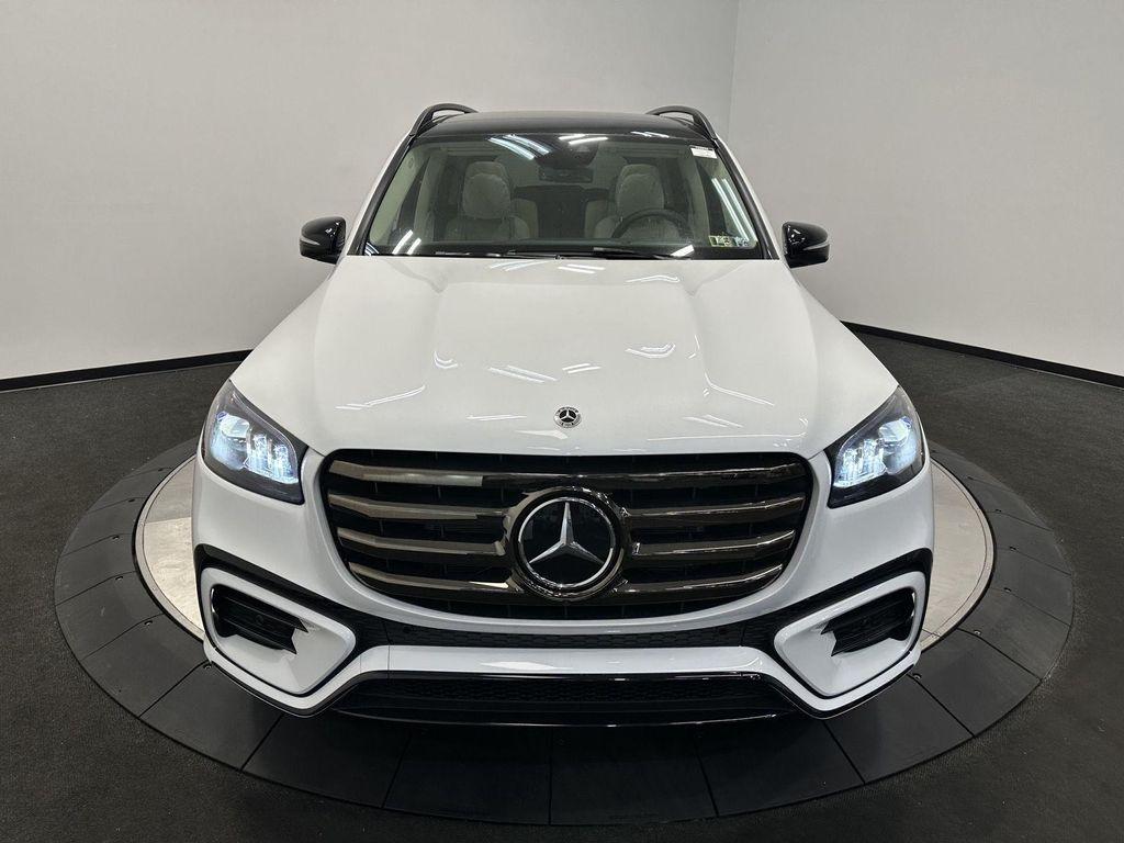 new 2026 Mercedes-Benz GLS 580 car, priced at $124,050