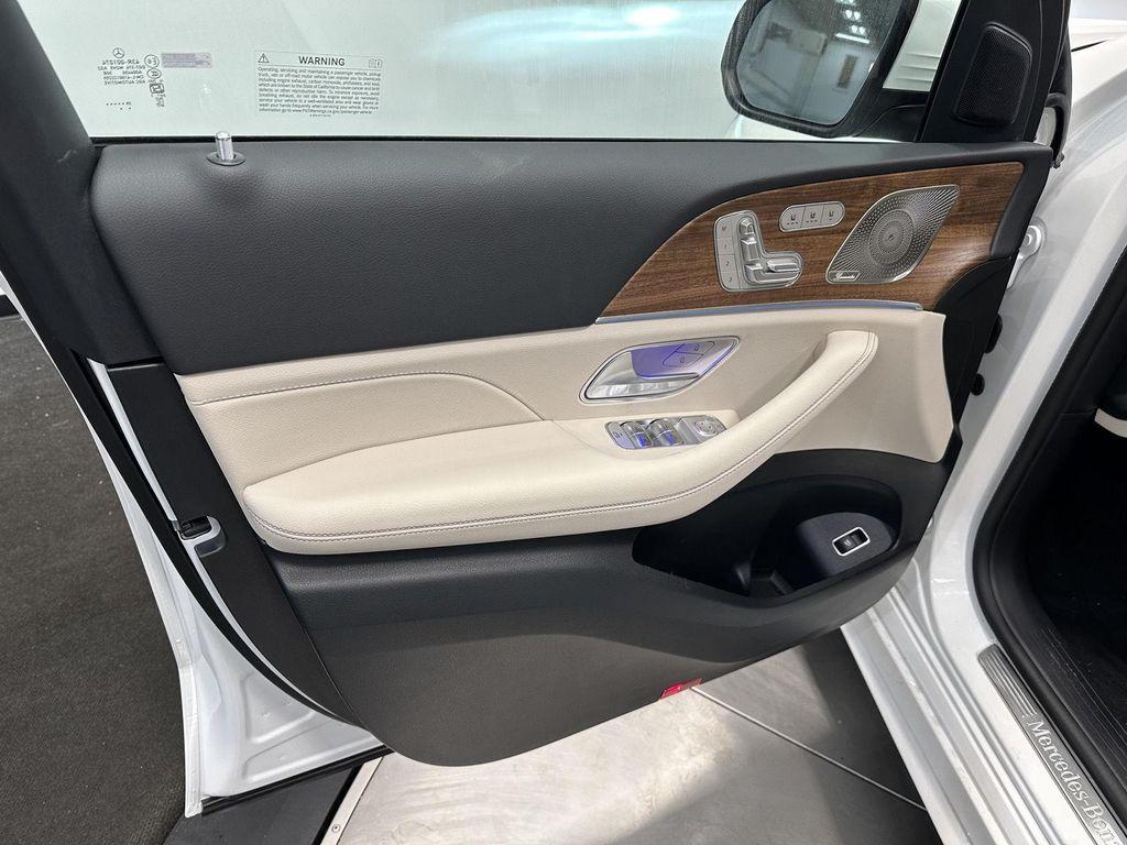 new 2026 Mercedes-Benz GLE 450 car, priced at $77,495