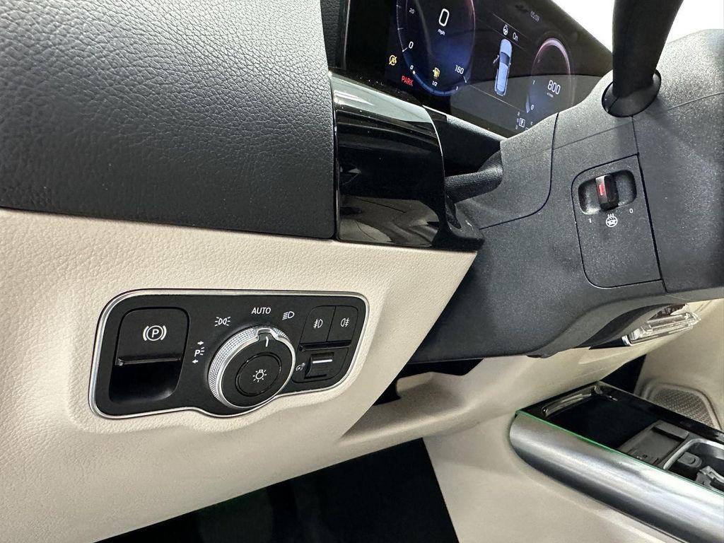 used 2022 Mercedes-Benz GLA 250 car, priced at $28,900