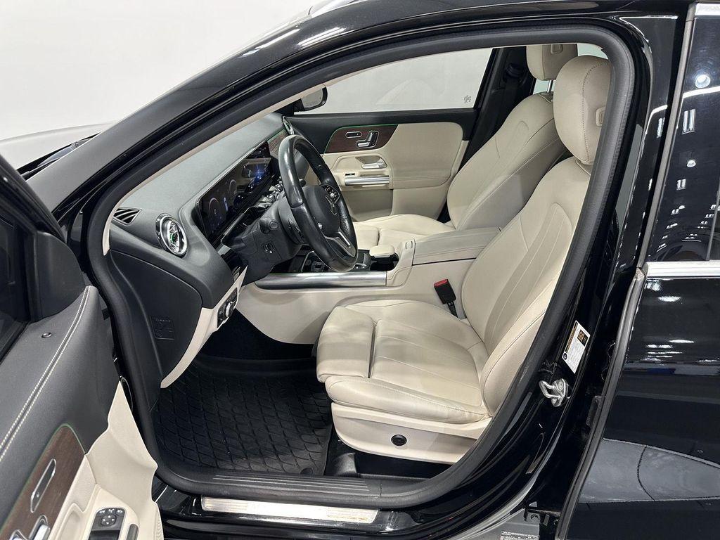 used 2022 Mercedes-Benz GLA 250 car, priced at $28,900